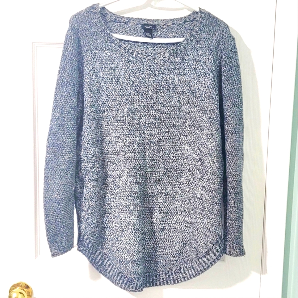 Rue21 Women Pullover Sweater Woven Black w/Silver Size L
